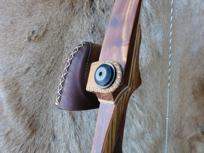 Two-Point Bolt on Two Tone Bow Quiver (6 arrow)