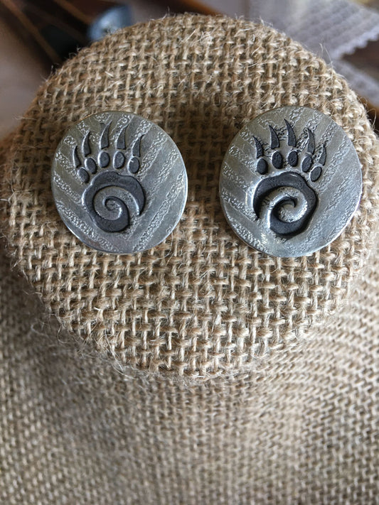 Bear Paw Print Post Earrings 18/51