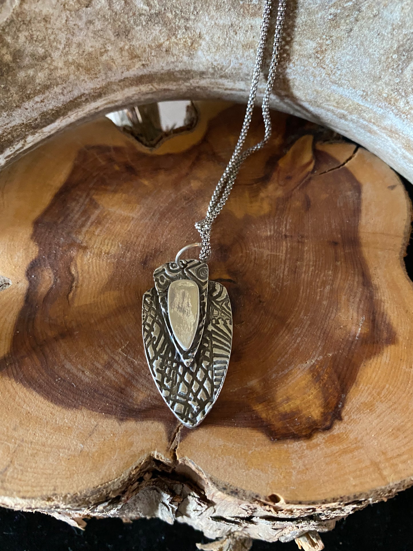 Triple Layer Shield Necklace 18/87